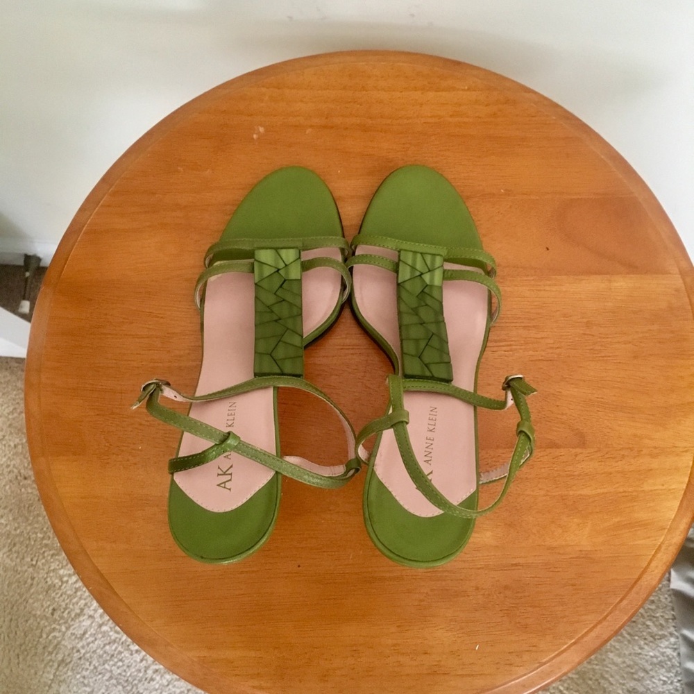 Anne Klein peep toe, sling back sandals.